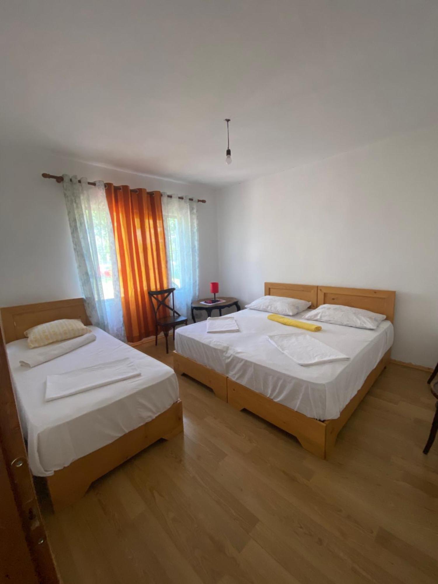 Rupa Guest House Camping Shkodër Eksteriør bilde